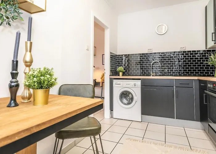 Daire 3 With Balcony, Central, University, Smart Tv *