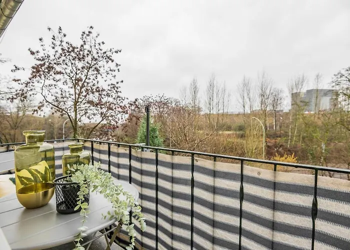 3 With Balcony, Central, University, Smart Tv * Essen