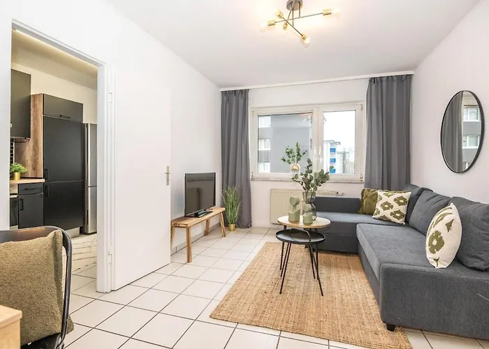 3 With Balcony, Central, University, Smart Tv *