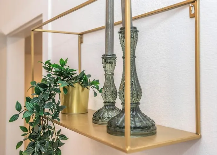 3 With Balcony, Central, University, Smart Tv *