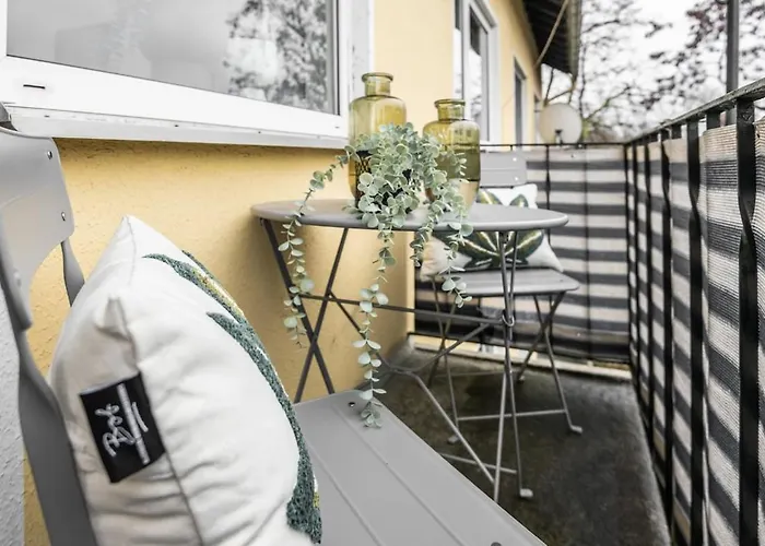 3 With Balcony, Central, University, Smart Tv * Essen